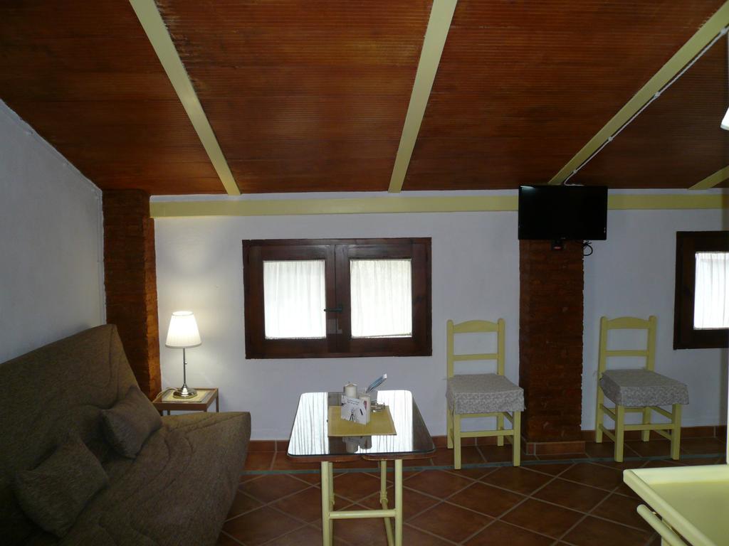 Cortijo Pilongo Apartment โมนาชิล ห้อง รูปภาพ
